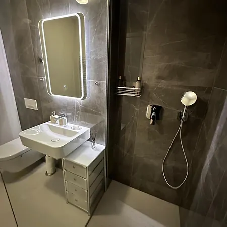 Ll65 Novi Dorcol Apartment *